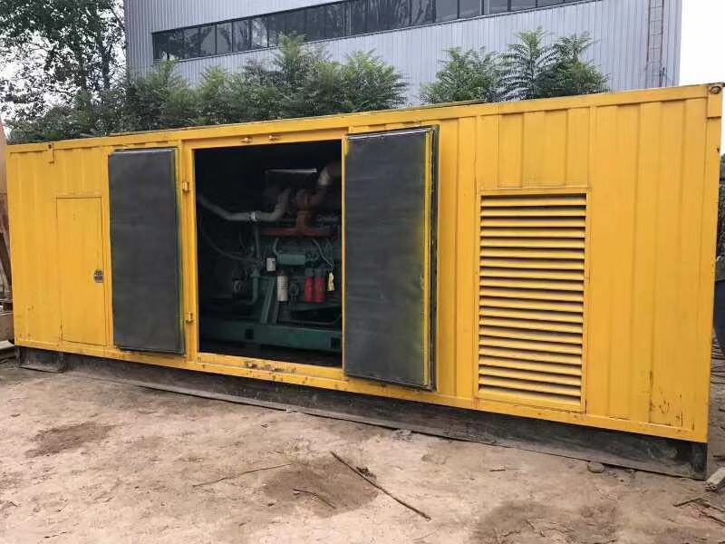 杜尔伯特柴油发电机组滤清器内充满机油但压力不足如何进行故障排查？
