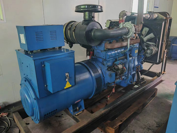 杜尔伯特100kW柴油发电机组使用多级机油有哪些优缺点？